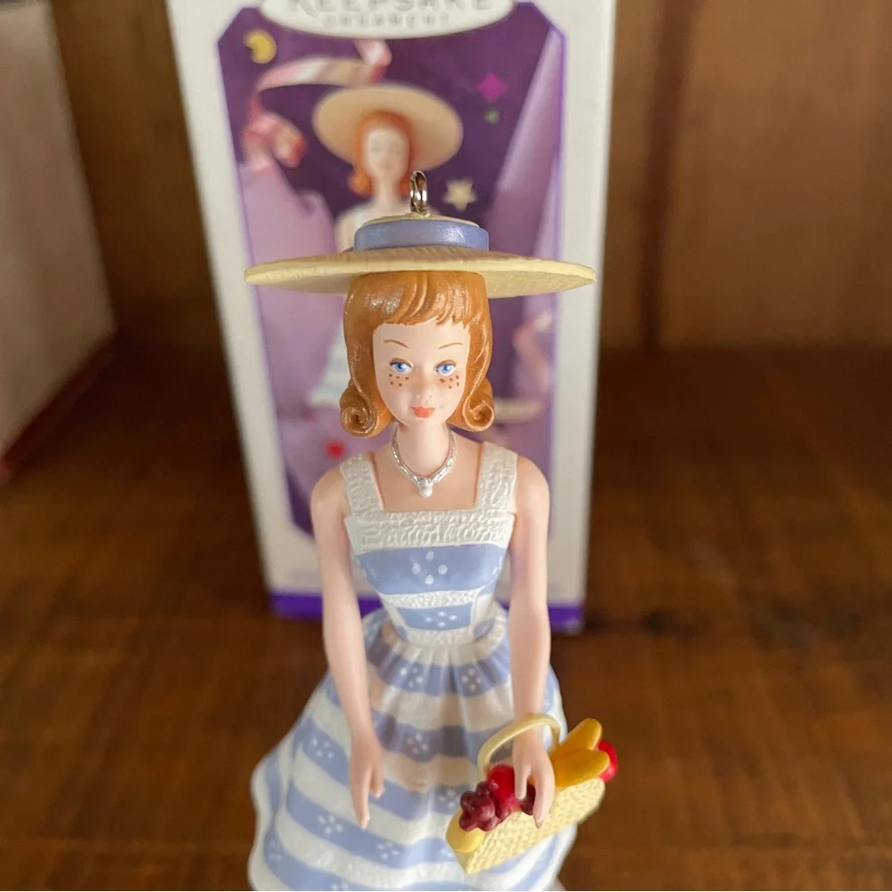 Hallmark Keepsake Suburban Shopper Midge Barbie 35th Anniversary Ornament 1998